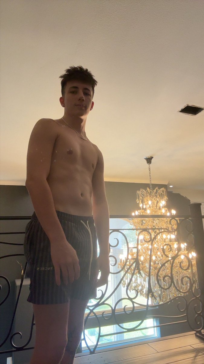 onlyfans.com/aydenofficial  RT for extra 😈