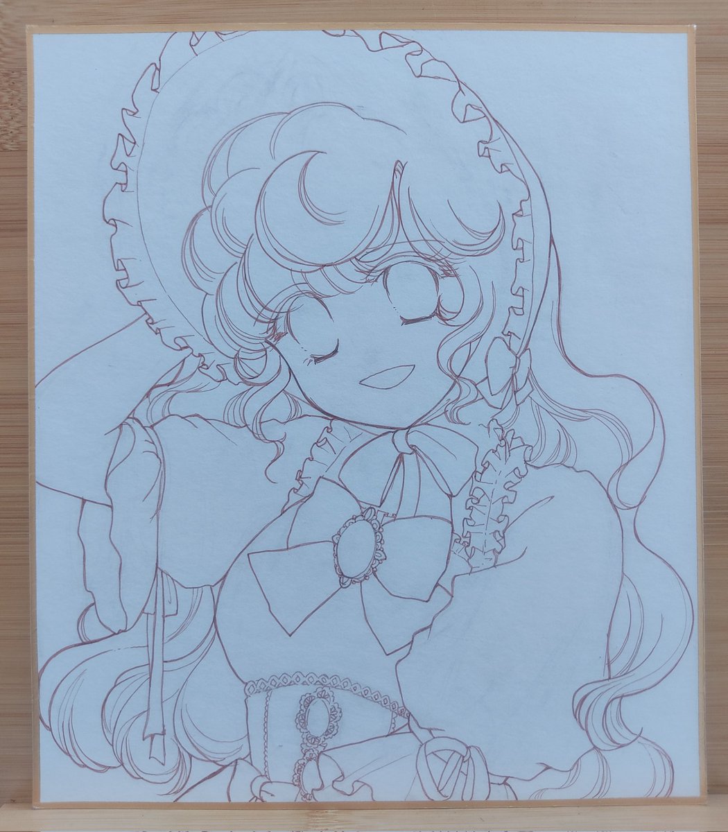 最初から最後まできちんと描いてからペン入れしたらいいのに 描きながら修正を繰り返し 最後にどうしようっていつも思う部分が残る 今回はボンネットの内側レース まだ描けてない 無くてもいいけど 自分の根気に挑戦したい気もする しろよ ジョージィ