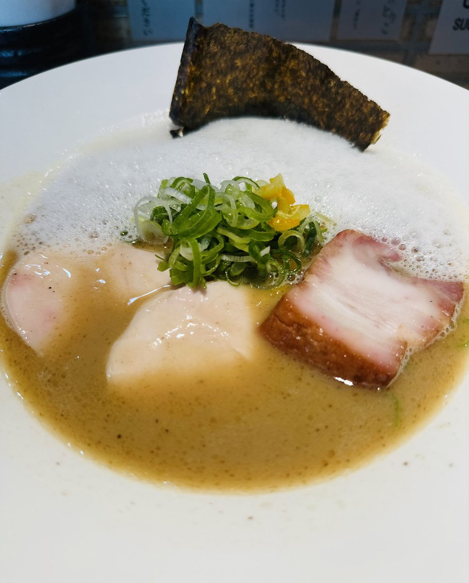 店構えがとても美味しそうなお店を見つけて、つい足が寄ってしまい半年