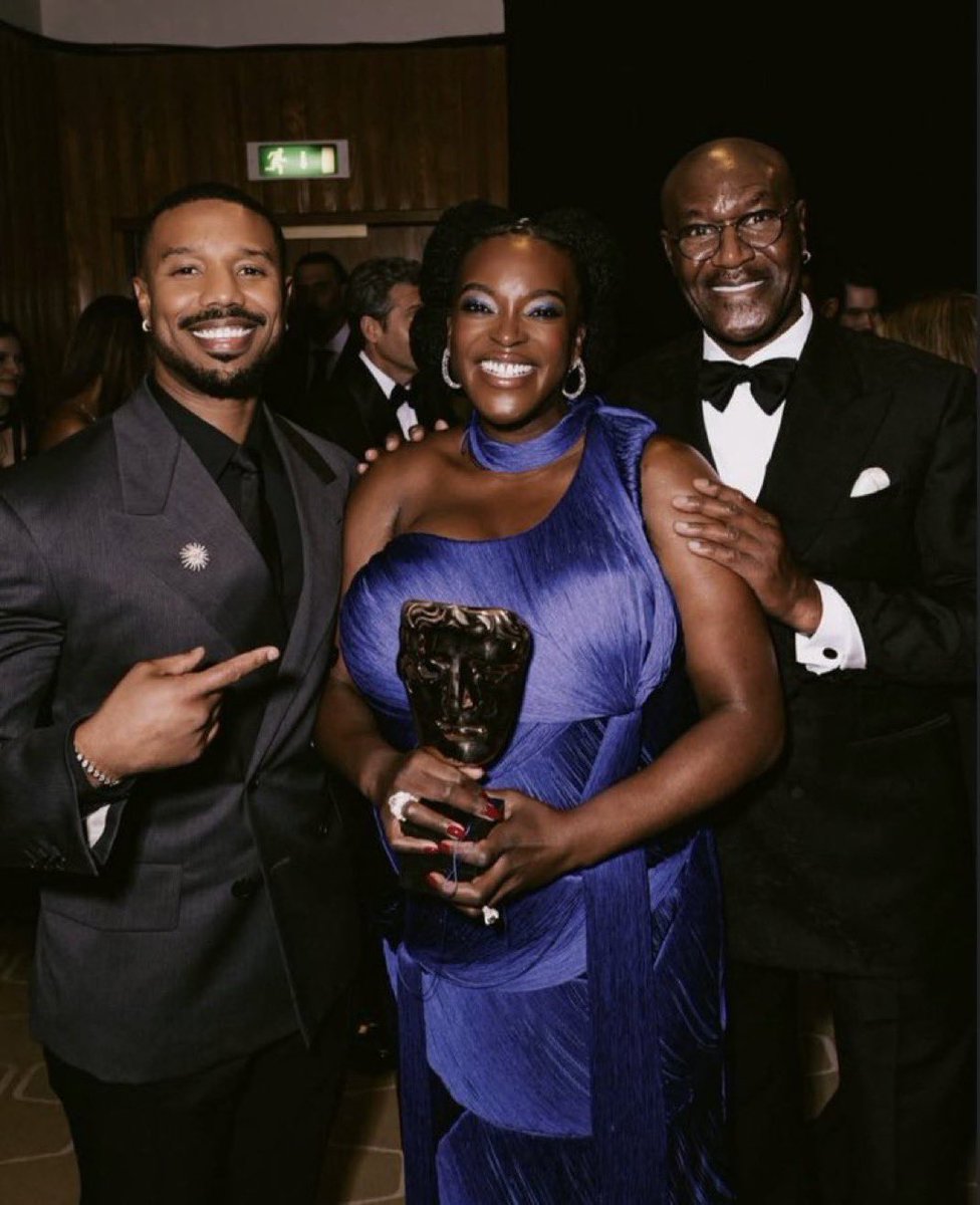 ashtancx4's tweet image. me beautiful family 🥹🥹