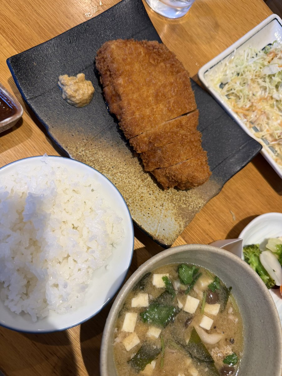 3んこす tweet media
