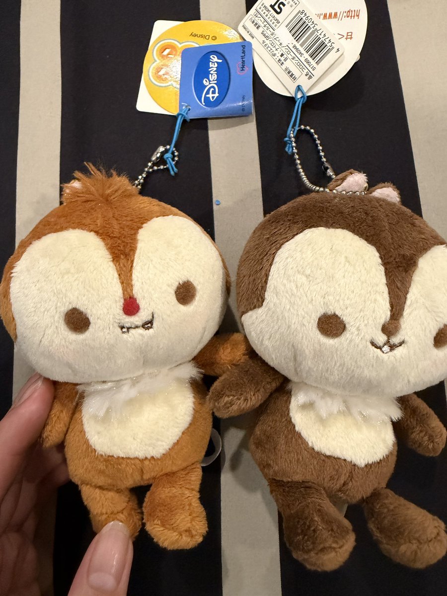 PCRMCNP's tweet photo. ส่งต่อ!!! พวงกุญแจ Disney 100บาท(ได้รับตามภาพ2ตัว) ค่าส่ง50บาท สนใจสอบถามได้นะคะ
#พวงกุญแจ #Disney #ตลาดนัดตุ๊กตา #ตลาดนัดพวงกุญแจ https://t.co/TZcJEufFgu