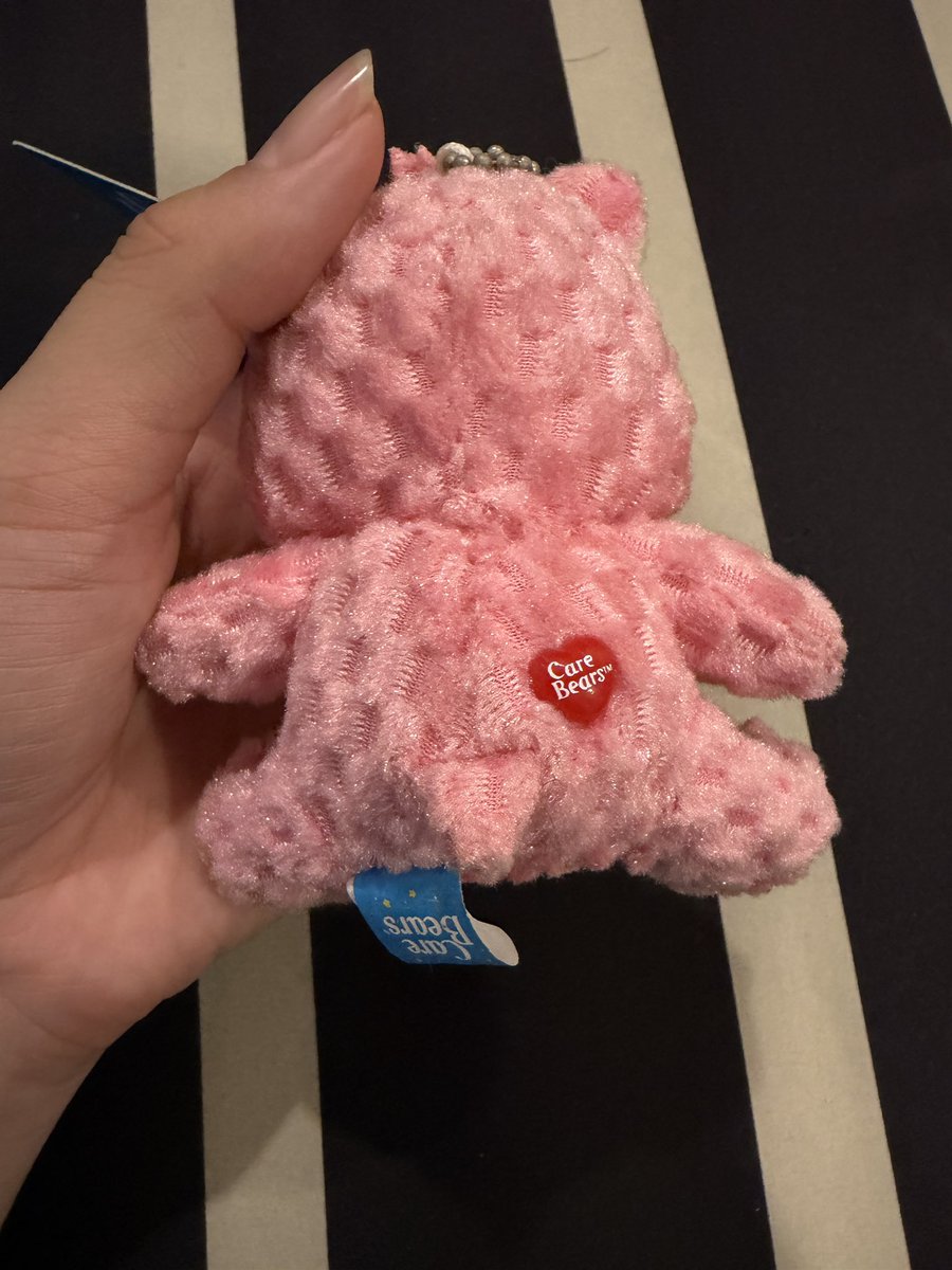 PCRMCNP's tweet photo. ส่งต่อ!!! พวงกุญแจ Care Bears 80บาท ค่าส่ง50บาท สนใจสอบถามได้นะคะ
#พวงกุญแจ #carebears #ตลาดนัดตุ๊กตา #ตลาดนัดพวงกุญแจ https://t.co/jizfds4Ng0