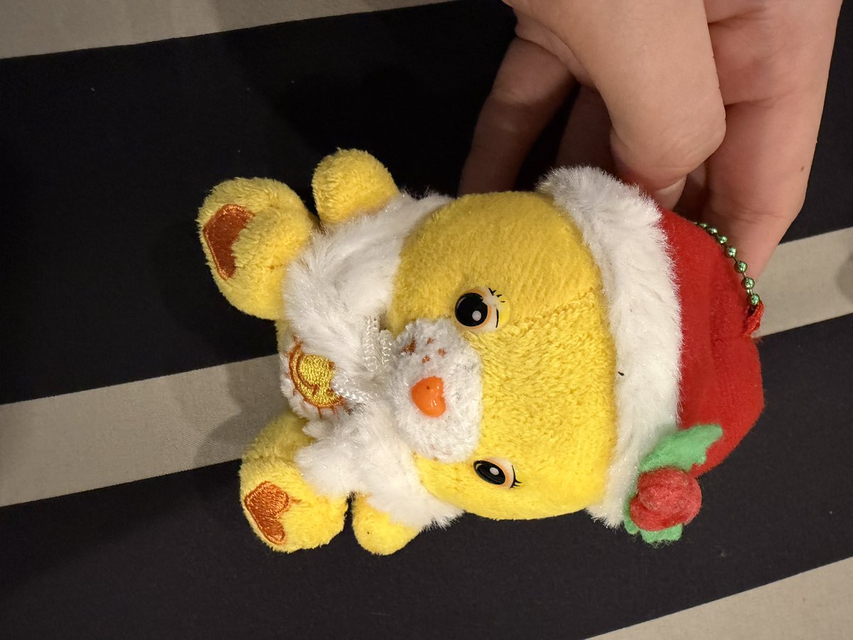 PCRMCNP's tweet photo. ส่งต่อ!!! พวงกุญแจ Care Bears ตัวละ 70บาท ค่าส่ง50บาท สนใจสอบถามได้นะคะ
#พวงกุญแจ #carebears #ตลาดนัดตุ๊กตา #ตลาดนัดพวงกุญแจ https://t.co/SYdLly5gNk