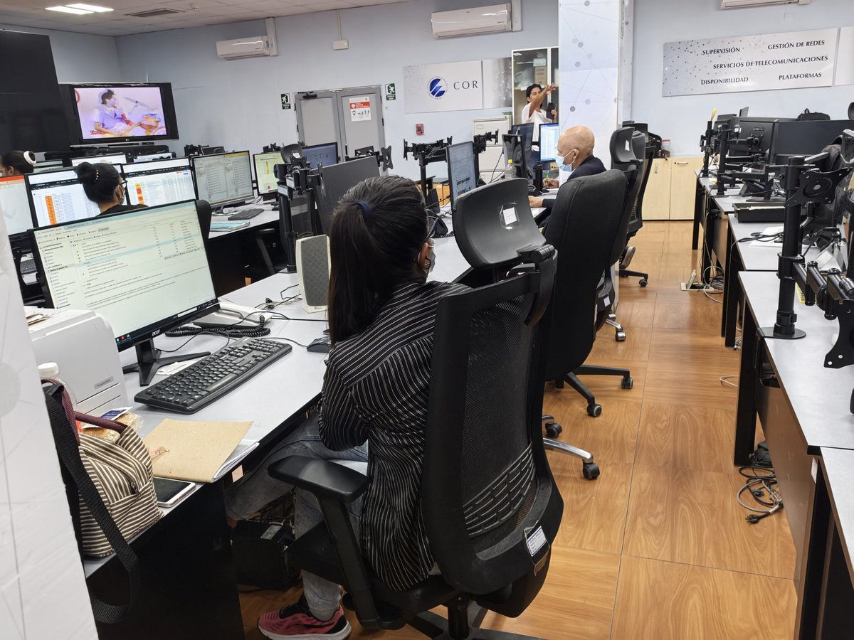 Más que nunca el seguimiento detallado  y el aseguramiento ante cualquier falla en la red de telecomunicaciones resulta imprescindible 📡 #EtecsaConCuba
#OperacionesdeRed