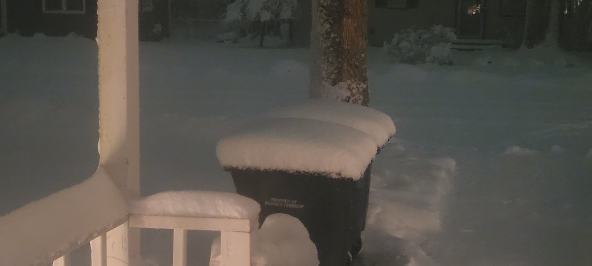 <a href="/jeffreyfelt5/">jeffreyfelt</a> It was 6.5" at 9pm and I'll go back out around midnight. Looks like 8" or so on the trash can lids and we are in a lull now.  Only lightly snowing at the moment.