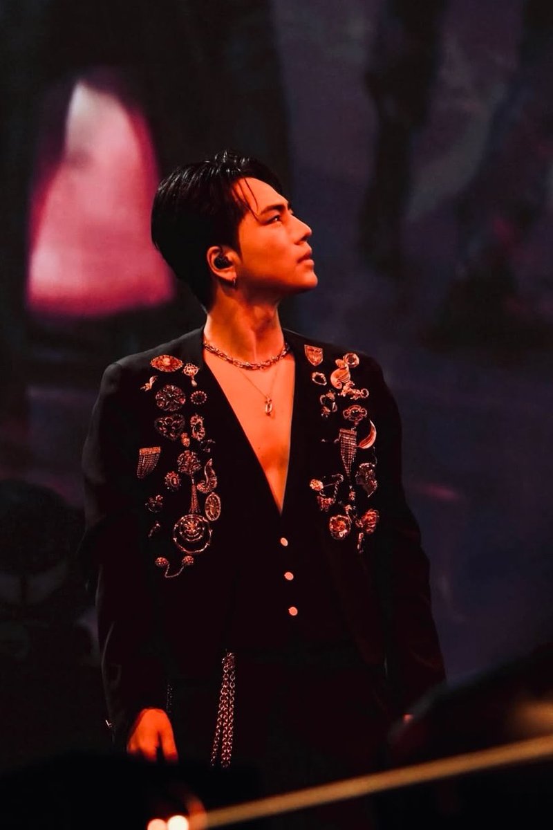 私の天使👼 でも悪魔みたいに魅力的😈💙 #ØMI #Øto3 #THE_FUSION