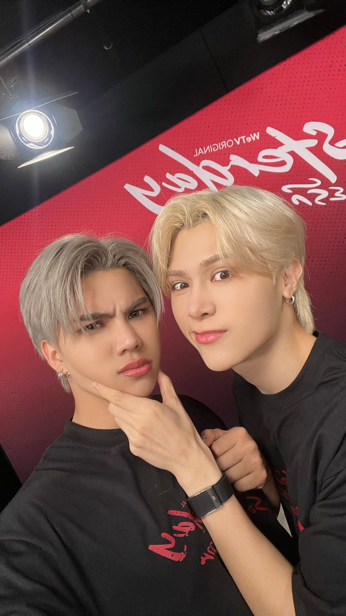 คุณคิดว่า EP.4 คืนนี้จะหวานหรือขม🤔

#YesterdayEP4
YESTERDAY THE TRUTH