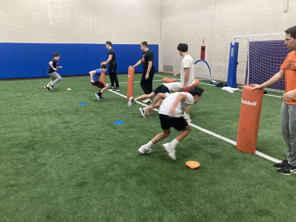 Wheaton-Warrenville South Football tweet media