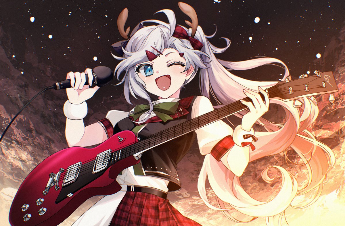 3pmdraw's tweet photo. Sharing draft vs final for the Rockstar Pam illustration of last year's Christmas concert!
#PAMservice #PAMdemonium https://t.co/EvCcvM9IDh