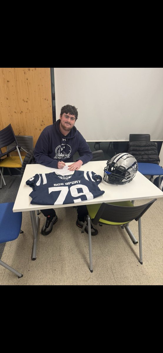 Coach MacIntyre tweet media