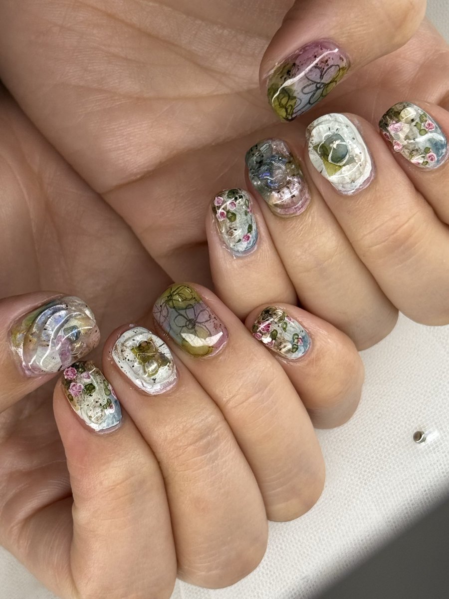 I got my nails done! 🥰