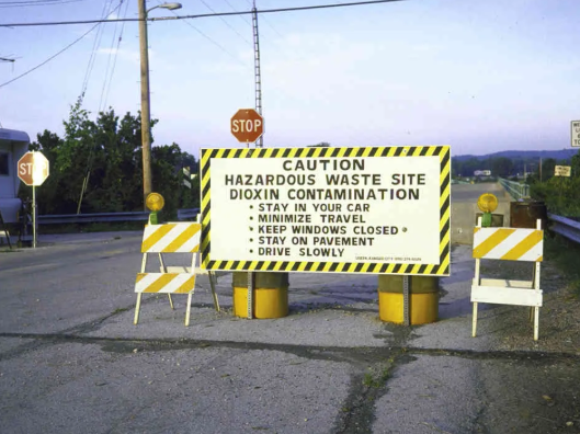 The entire town of Times Beach, Missouri, was rendered uninhabitable during the 1980s after a contractor trying to control dust on its roads sprayed highly toxic dioxin-contaminated oil across the town’s gravel streets. Today, the former town has become the Route 66 State Park.