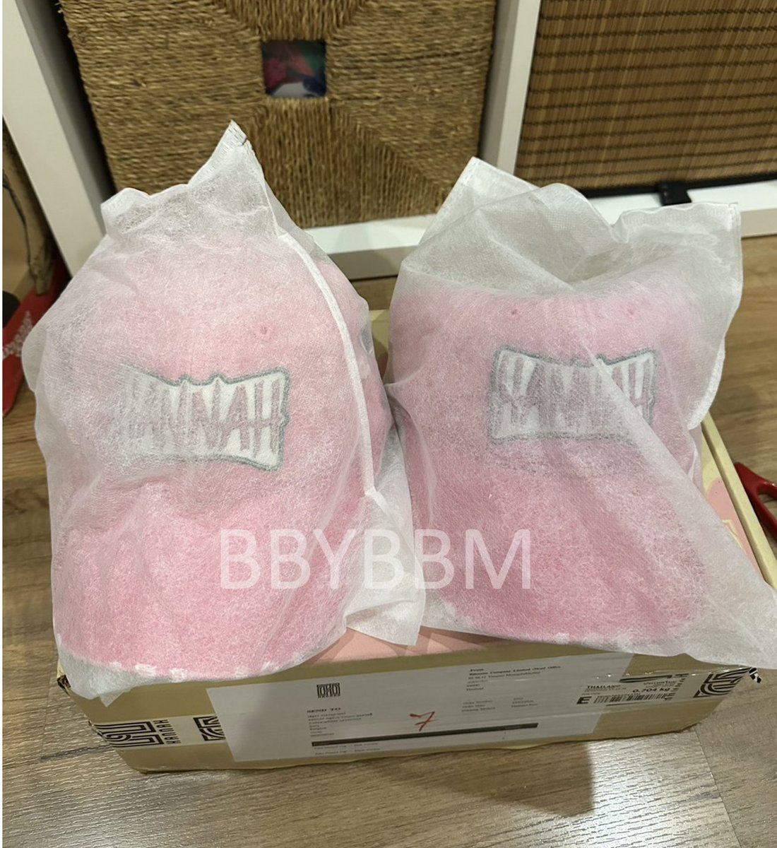 ในเว็บ out of stock แล้วว แต่ที่นี่ยังมีน้องอยุ่น้า  

ลองคุยผ่อนได้ สนใจสอบถามเพิ่มเติม DM ได้เลย🙌🏻 

ถ้าไม่ตอบเกิน 1 ชั่วโมง รบกวน reply ตามที่ทวิตนี้ได้เลยค่ะ บางทีข้อความชอบไปตกอยุ่ใน request แล้วไม่แจ้งเตือน🥲🙏🏻 พี่อีลอนเอาใจยากสุดๆ 

#hannahshopofficial