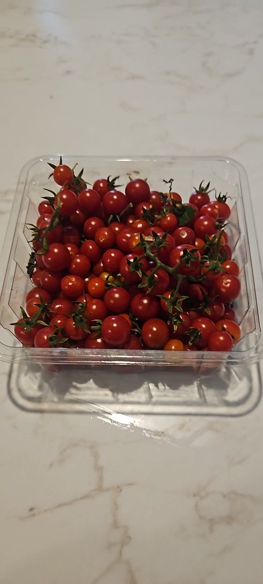 kerrie barraclough tweet media