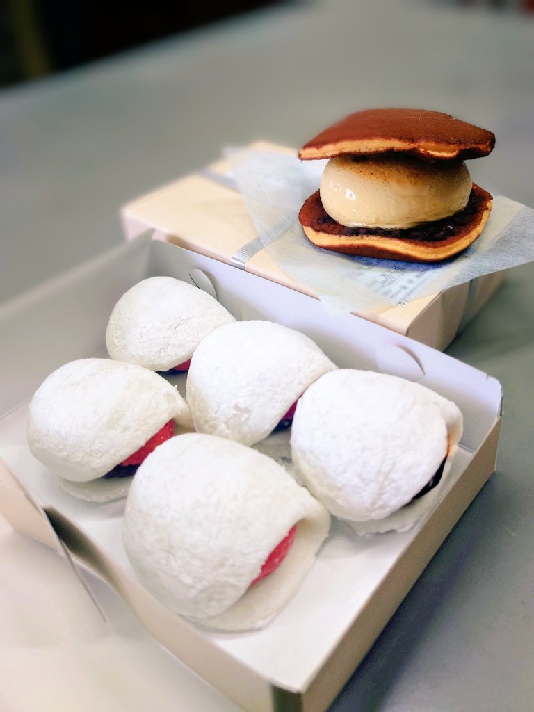 う つ く し い (⁠・⁠∀⁠・⁠) @watakei_1924 #W系いちご大福 #御菓子処