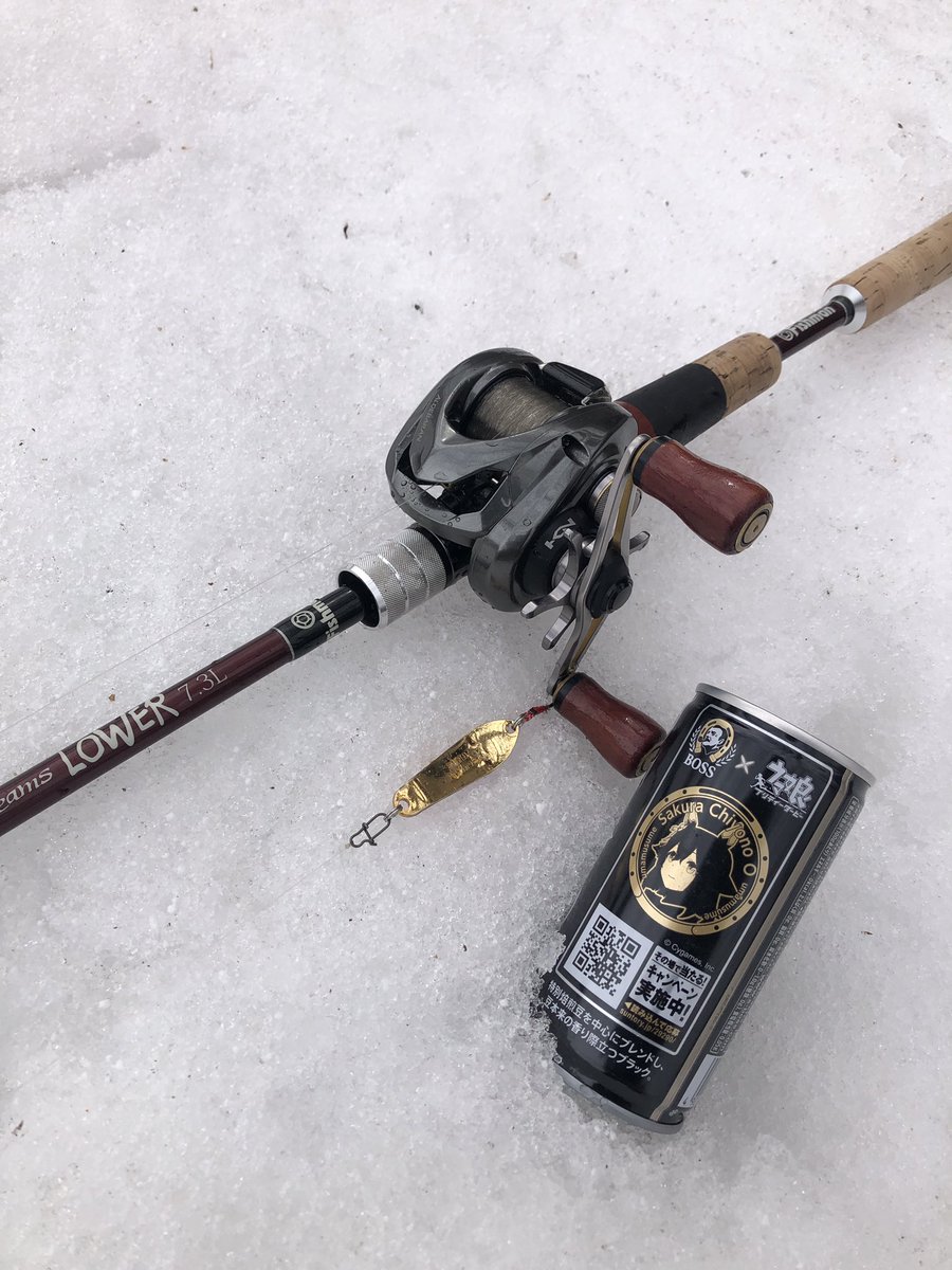 zisakukebari59's tweet photo. すでにあちこちで熊の目撃情報があるので山に入るなら熊スプレーは必須🐻ゲン担ぎでブローチ愛でたら良い結果に恵まれました😆今日の休憩コーヒーはサクラチヨノオー🐎気温は高いけど風が強くて体感気温が低くてさっびぃ〜🥶 https://t.co/IHkCZDoHJ0