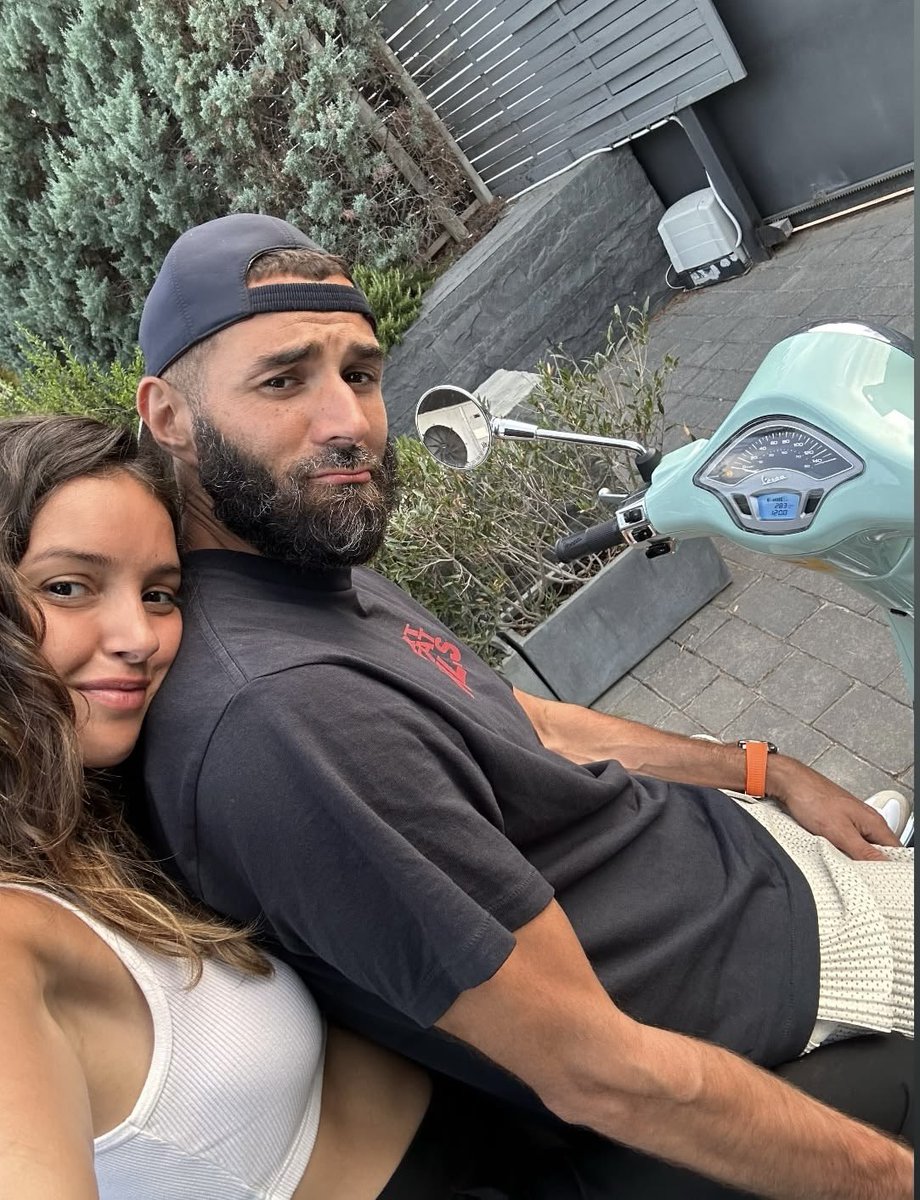 bellucviii's tweet photo. Algérien avec algérienne en amont 🤭🤭🤭🤭🤭🤭🤭 https://t.co/2Eltfw7fD4