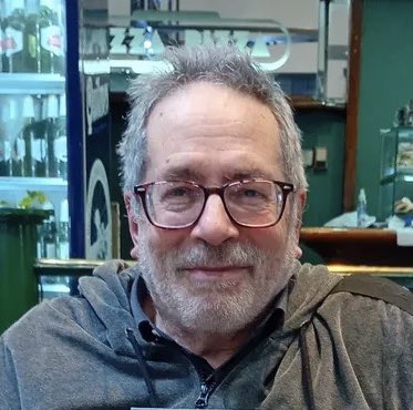 ¡Feliz cumpleaños al gran César Aira !(77)