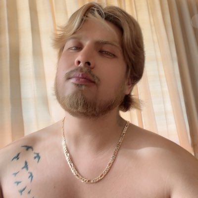 RonalSerna23's tweet photo. #NuevaFotoDePerfil https://t.co/Lwj0LZLZVT