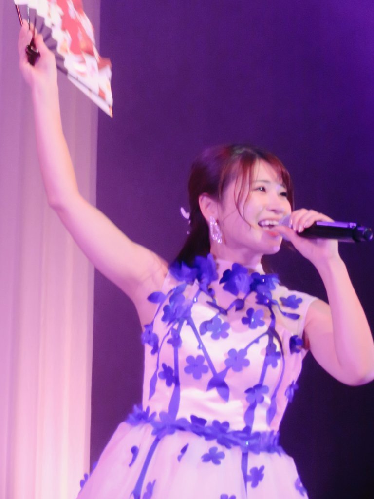 虹バラ tweet media