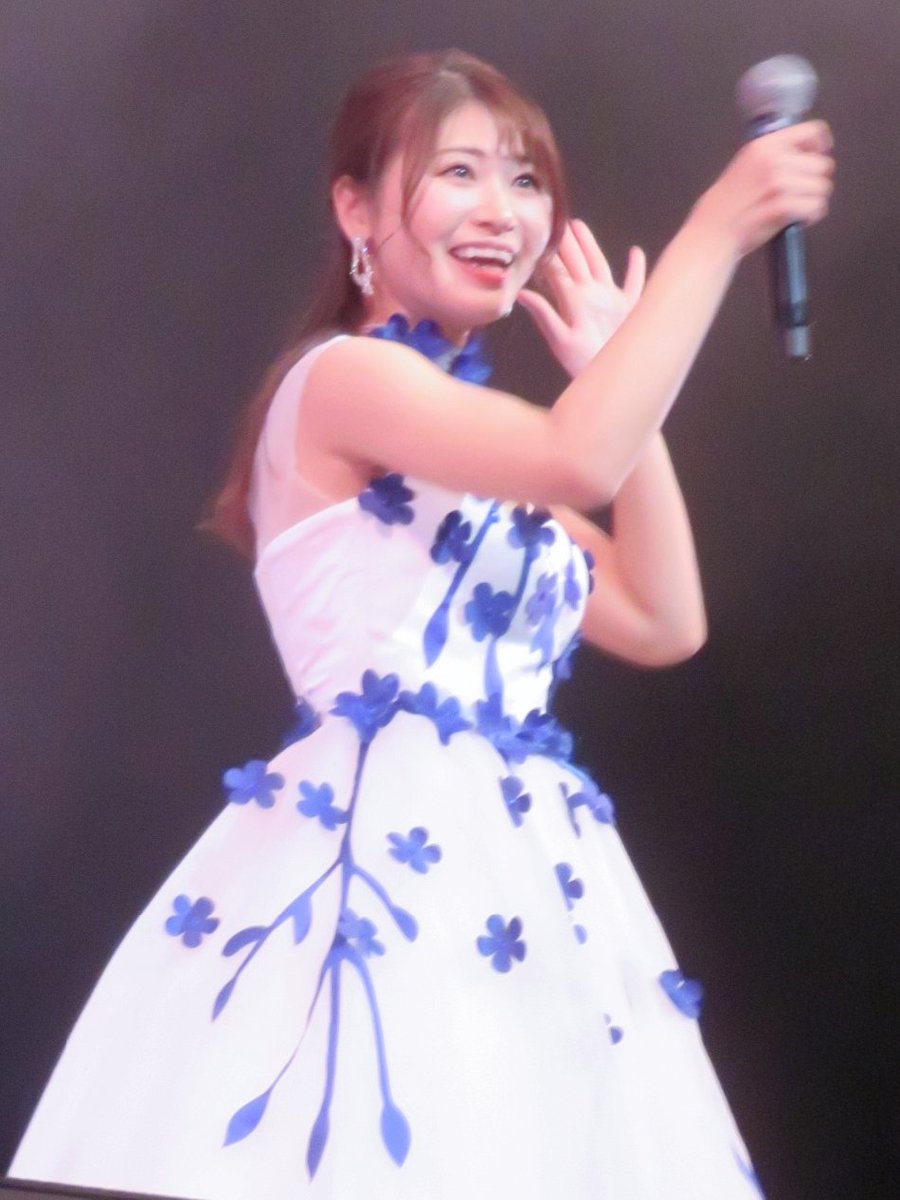 虹バラ tweet media