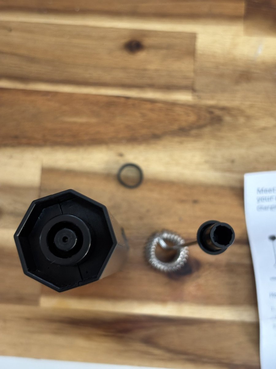 Servants Robert nBecky Hale tweet media