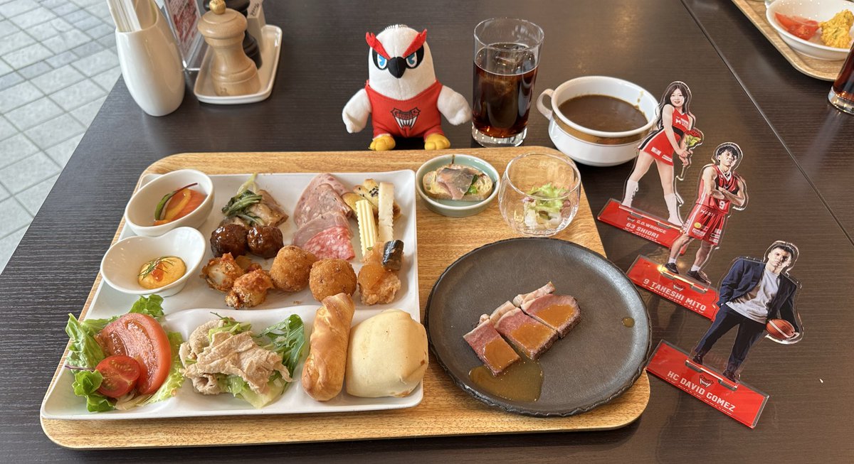 b8f4y6s7v8's tweet photo. らんてぃ〜🍽️🐔
諸事情により、県外ブースター様が当選されたランチビュッフェ券をお譲りいただいたので、来させていただきました🙏
#ホテルグランミラージュ
#MIRAVEL
#富山グラウジーズ https://t.co/OUkdoCCkub