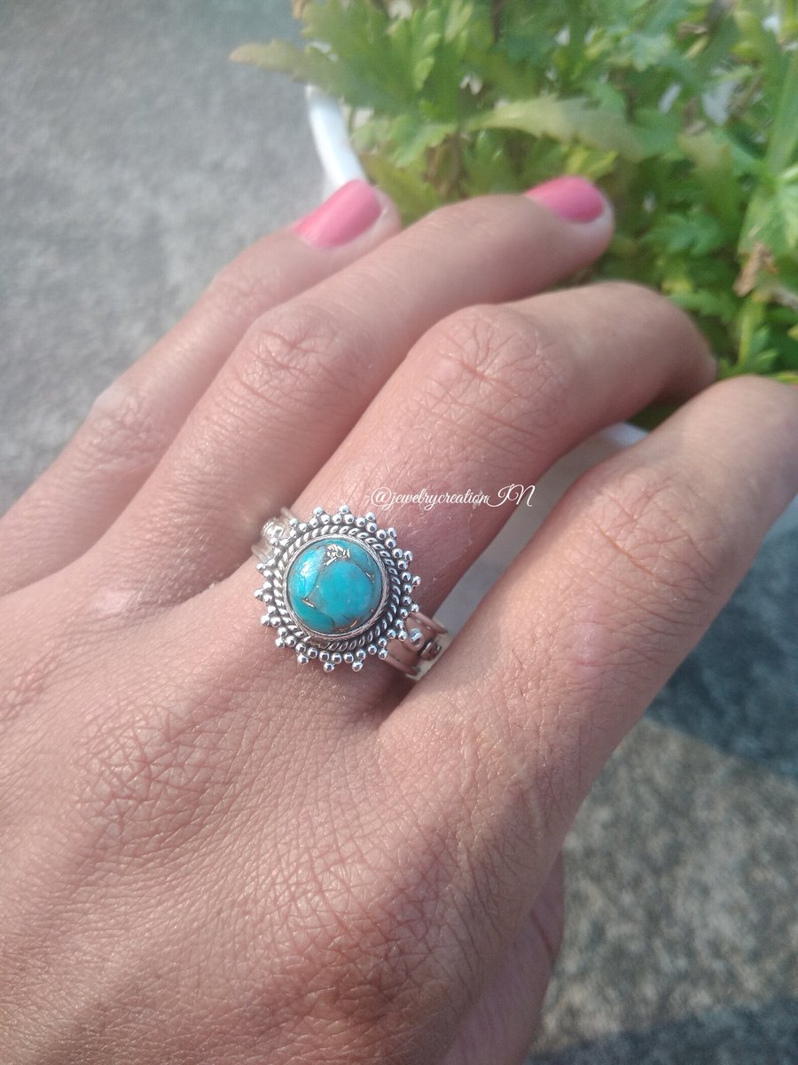 jewelrycreatio1's tweet image. Blue Copper Turquoise Ring,925 Sterling Silver,Healing Ring,Statement Ring,Designer Band Ring,Handmade Ring,Bohemian Ring,Best Gift For Her
Buy At:
etsy.com/in-en/listing/…
#Handmadering #Uniquering #Oxidisedring #Womensring #Naturalturquoisering #Bohoring #Haloring #Giftforher