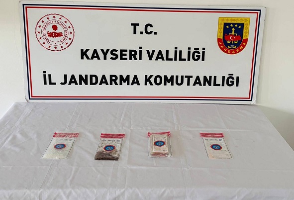 Kayseri'de uyuşturucu ticareti yapmak suçundan aranan kişi yakalandı sondakika38.com/kayseri-de-uyu…