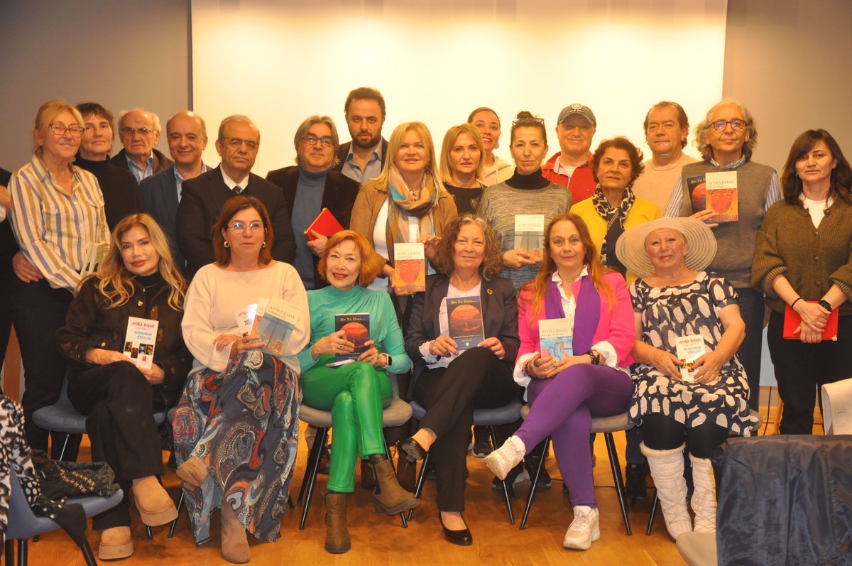 isikbinyili's tweet photo. "Asırlık Çınar Attila İlhan~Dik Işık Çekirdekleri" adlı program; @IBB_Ataturkktp'nda #Türkiye'nin en önde gelen şairlerinden A.İlhan'ın 100.cü Doğum Yıldönümünü @isikbinyili öncülüğünde 21 Şubatta kutladık. #DünyaŞiirGünü #aibsvakfi
#attilailhan100 #İBB_Ataturkktp @doganhizlan https://t.co/aUBElJBr6h