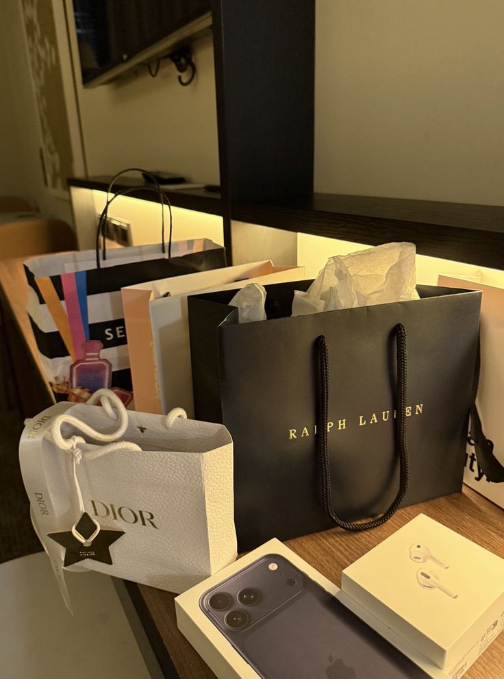nebufIeuse's tweet photo. ⠀ ⠀
 ⠀ ⠀
Transaction successful! 
ありがとう、お父さん❤️
( @reiatszu )
 ⠀ https://t.co/bkeIwqREgn