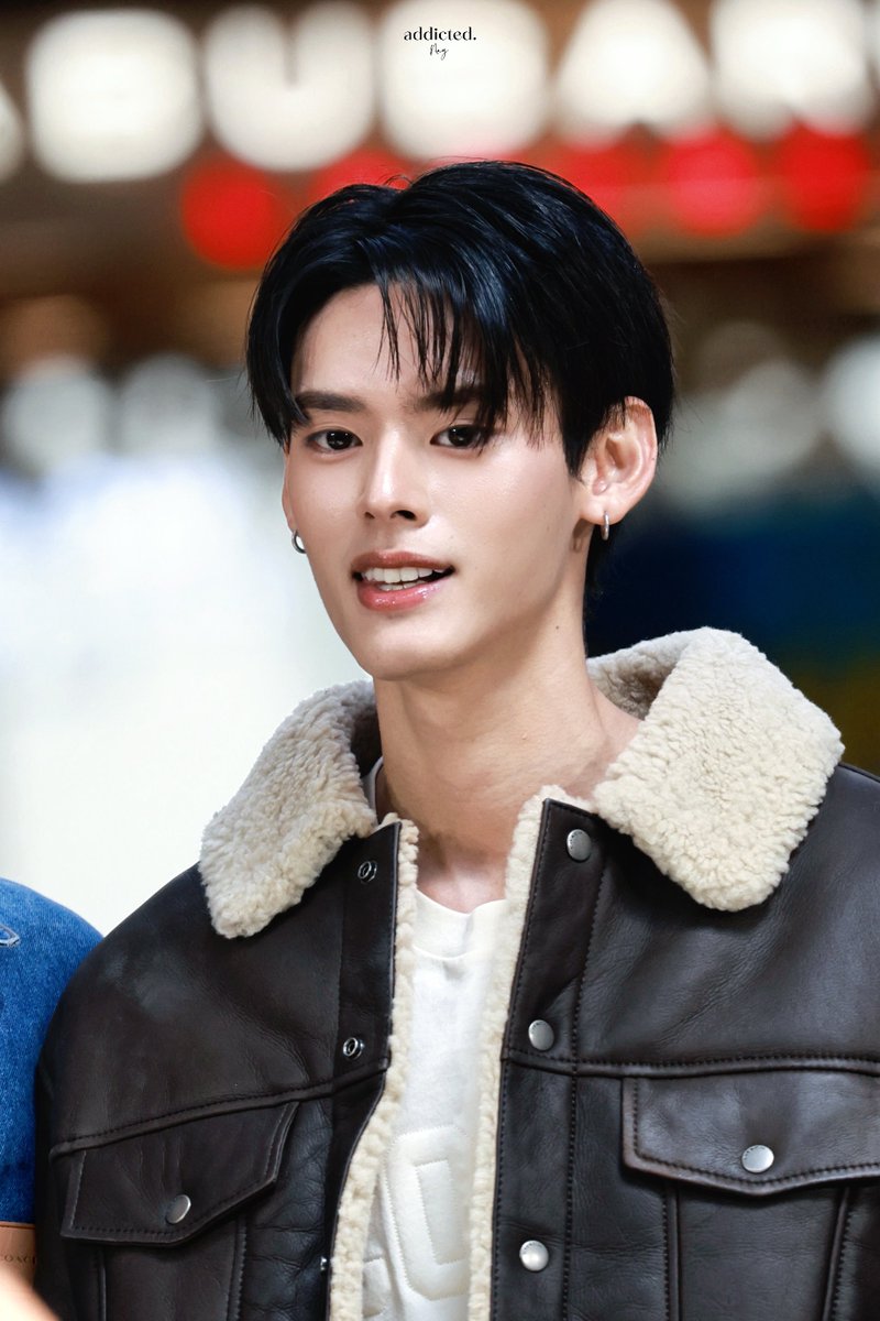 230226

NPP X HASHTAG LEGENDTH
#legend_THxNayPalmPluggy
#PERSES_TH
#NAY_PERSES