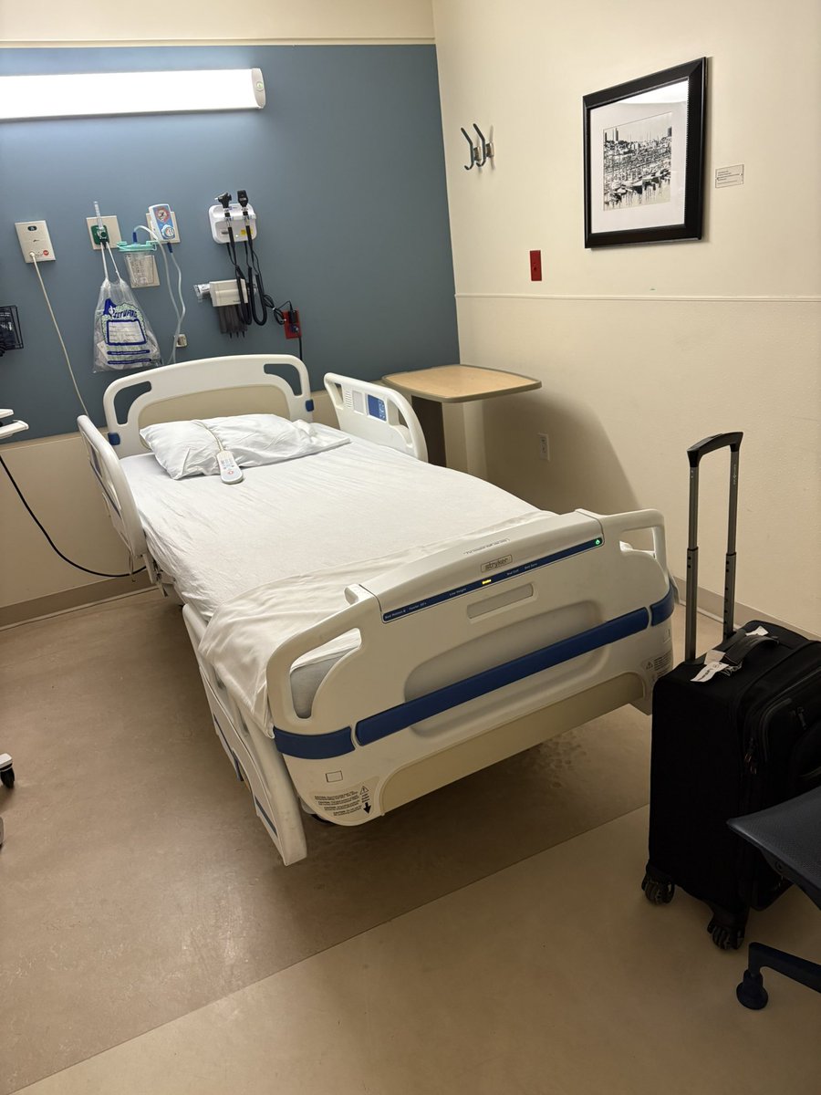 EladSharonMD's tweet photo. My accommodations tonight are here in the 7th floor of the Yawkey building @DanaFarber in order to see our iTOX service patients on the @BrighamWomens Hospital wards in the morning! Stay safe everyone! https://t.co/iL9Si1RUhY