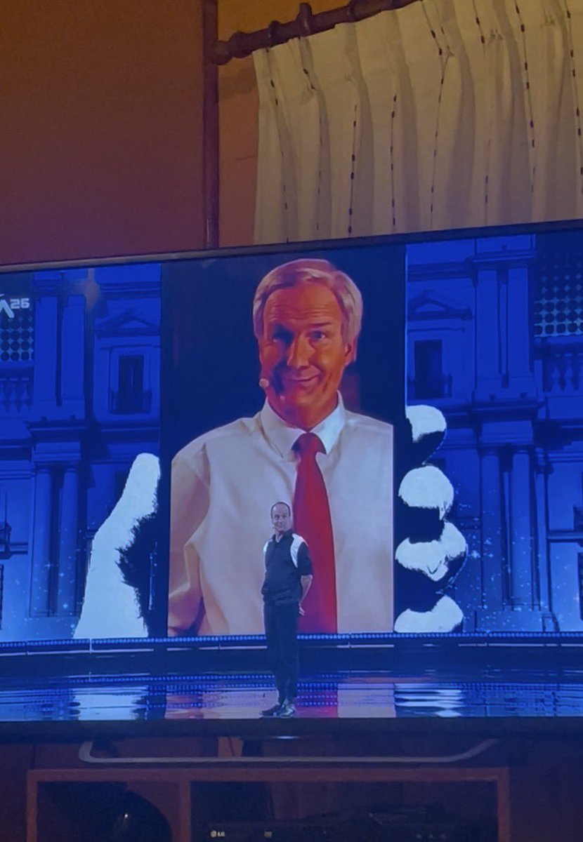 Pifieando por Boric y aplaudiendo a Kast, no si esa gente es muy lesa, de verdad merecen haber pagado por ese show bien tibio de Kramer #FestivalViña2026