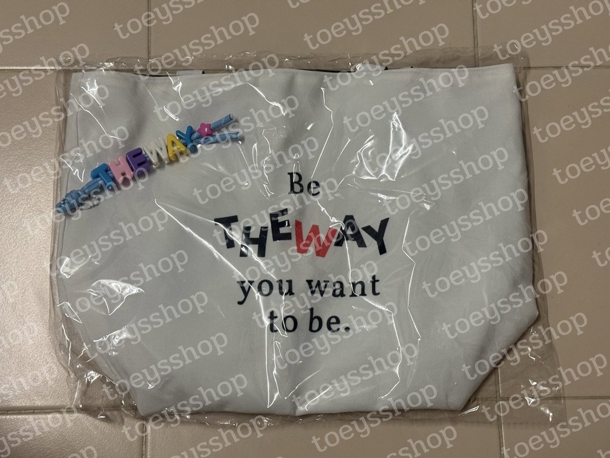 Toeysshop's tweet photo. ✅พร้อมส่ง📦

📍ผ้าห่มงานวันเกิดออฟโรดปี 2025 ราคา 550฿
📍กระเป๋าผ้าวันเกิดออฟโรดปี 2026 ราคา 450฿

ค่าส่ง 50฿ ใส่กล่องส่งถึงบ้านให้เลยคับ
หรือนัดรับ สยาม/สีลมได้คั้บบ

#ตลาดนัดต้าห์อู๋ออฟโรด https://t.co/zkxAGyGDtR