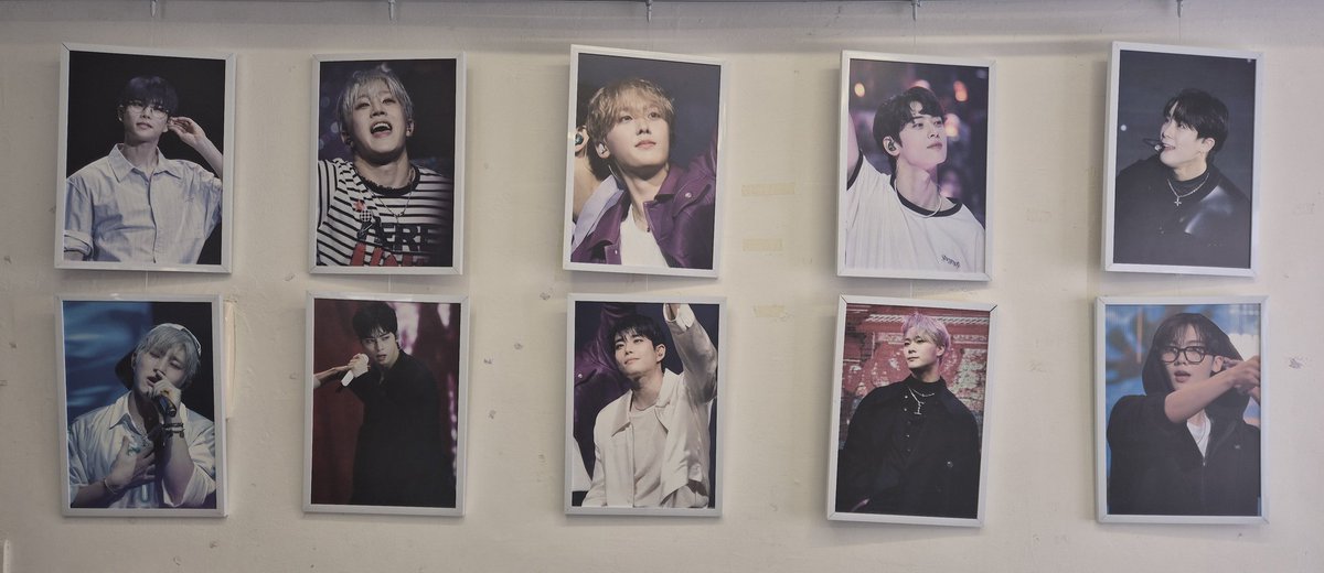 홍대 카페 2734에서 우리 아스트로 데뷔 10주년 이벤트 카페 오픈했어요! 홀로그램 포토카드 넘 예쁘고 디저트세트 쿠키는 아스트로 아로하 심볼 두가지 모두 있어서 넘 좋아요!
#10년이_흘러도_여전히우린함께야