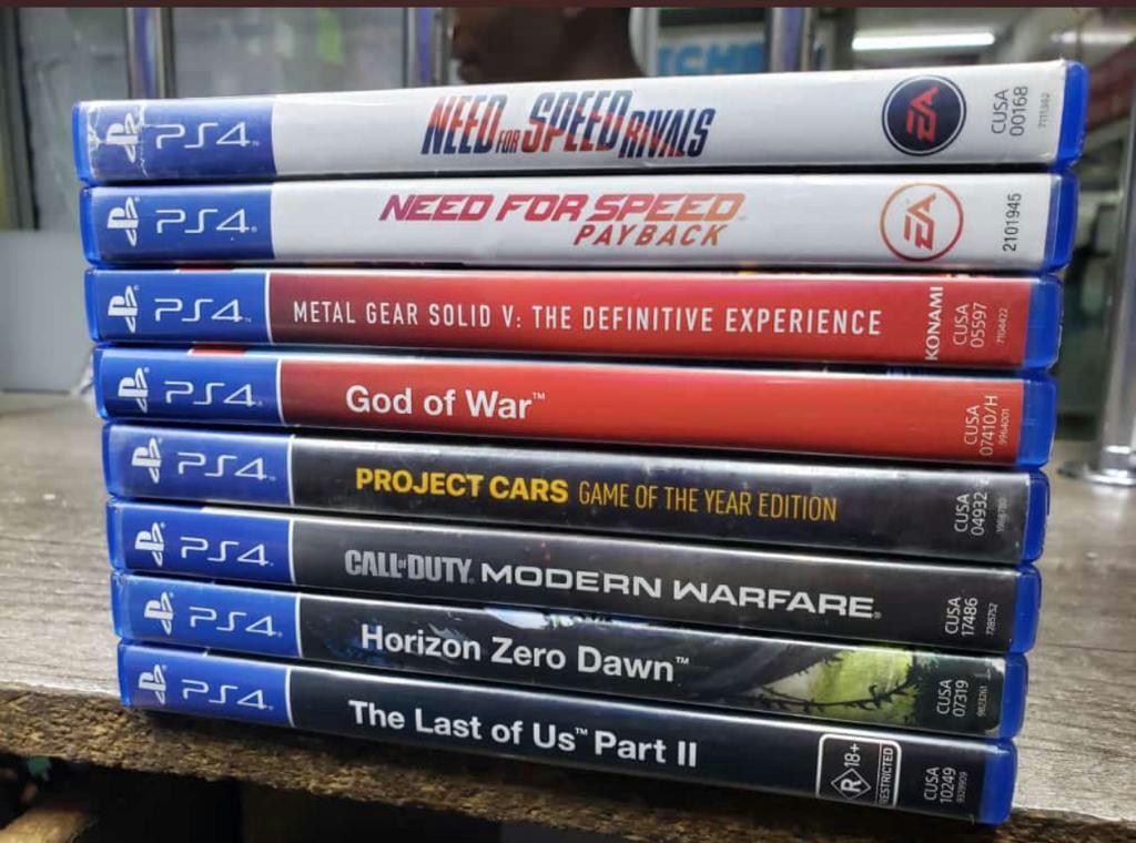 🎮 PS4 DEAL ALERT 🔥 Brand New PS4 – 41,999/= Pre-owned PS4