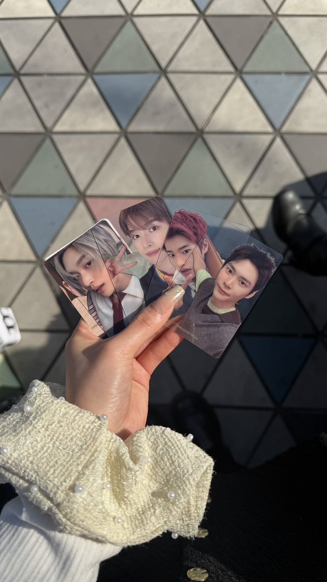 𝖼𝗁⟡ tweet media