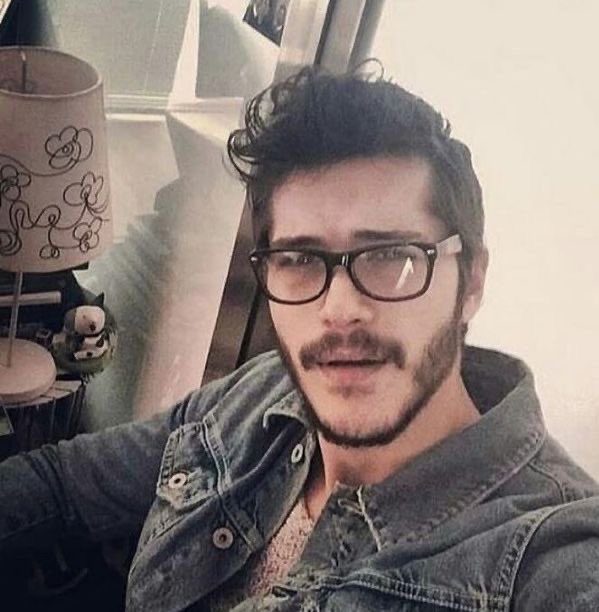 HolyDemi_Shawn's tweet photo. Cutiesss of glasses
#Ahran
#AlperenDuymaz. #SuBurcuYazgıCoşkun https://t.co/qrkNyAdzaU