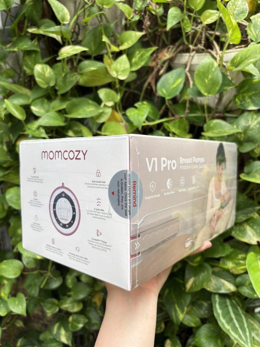 piccofairy's tweet photo. Hi moms, aku WTS jual pompa ASI Momcozy V1 Pro pembelian website resmi Momcozy, masih segel dan garansi. Aku jual karena udah terlanjur nyaman sama Momcozy V2 Pro (beli karena kalap). Bisa via toko oren ya moms! Aku jual 3.3 jt nego tipis, di bawah harga pasar. DM me for details. https://t.co/ZDN53QczIJ