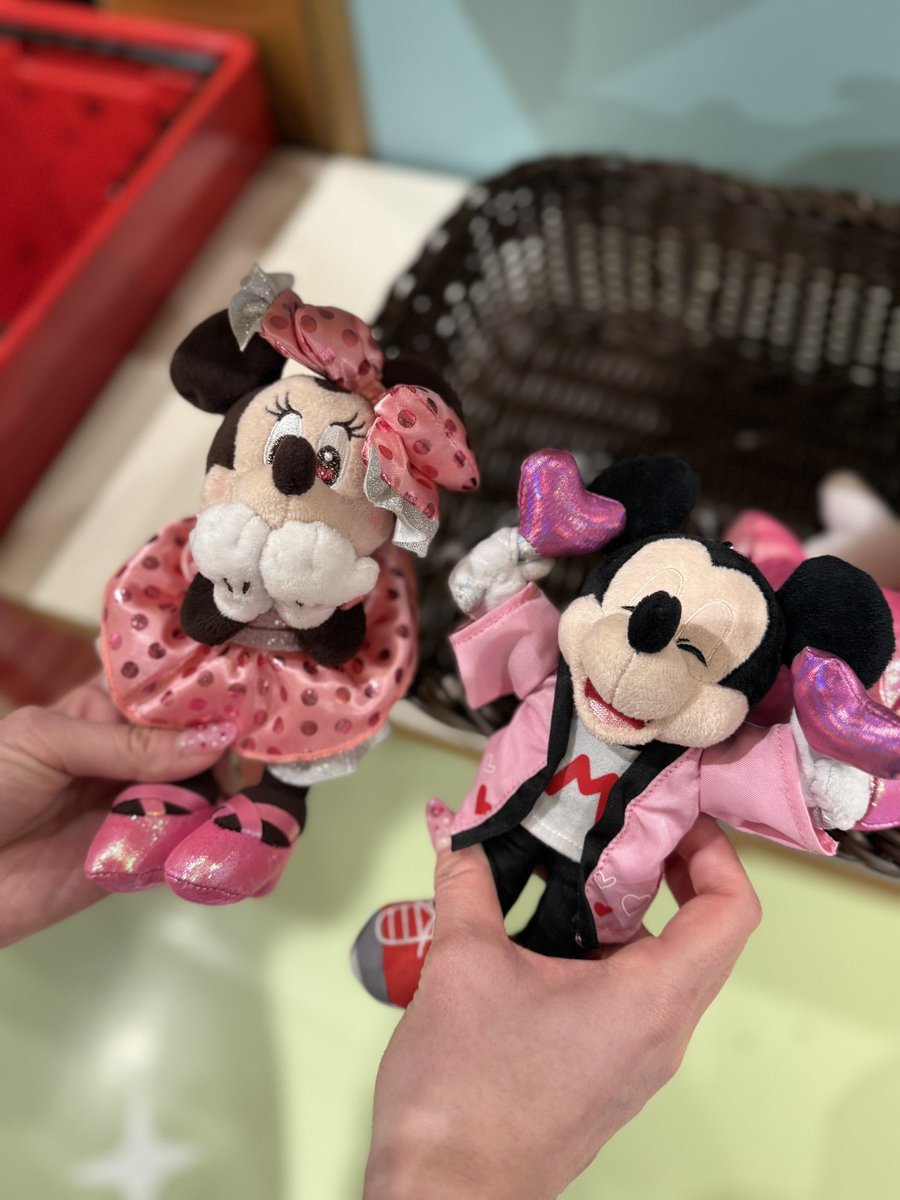 わ！ディズニーストアのアイドルミニーちゃんのプレミアムメンバー先行