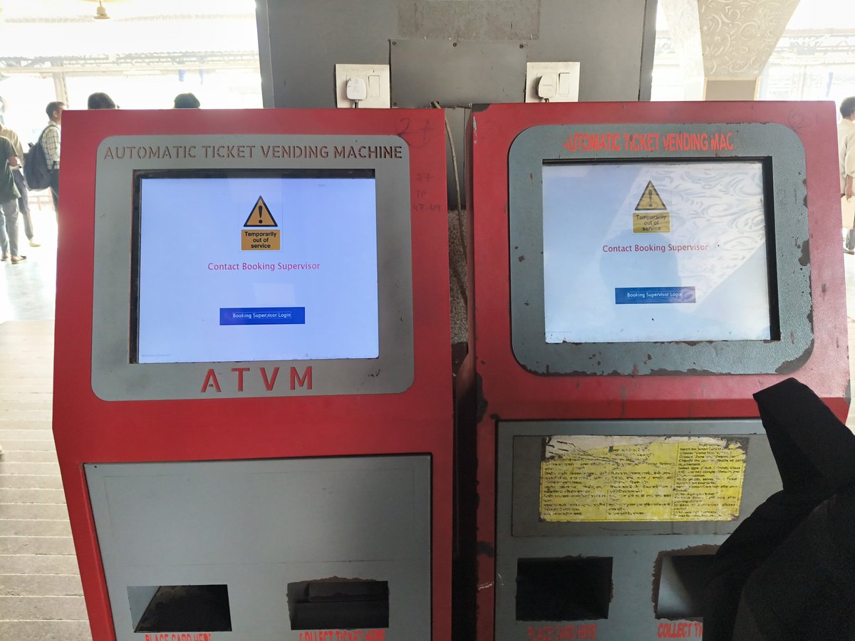 Asif_Saidawale's tweet photo. @IRCTCofficial it's wadala station out of 7 Atvm only 2 are working https://t.co/c7jcPQ5Jpx