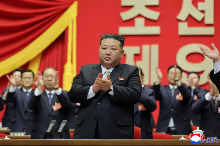 L_ThinkTank's tweet photo. [ 🇰🇵 CORÉE DU NORD ]

🔸 À la surprise générale et à l'issue d'un vote d'une rare intensité, Kim Jong‑un a été reconduit au poste de secrétaire général lors du congrès du Parti. https://t.co/f1e3qk7GCf