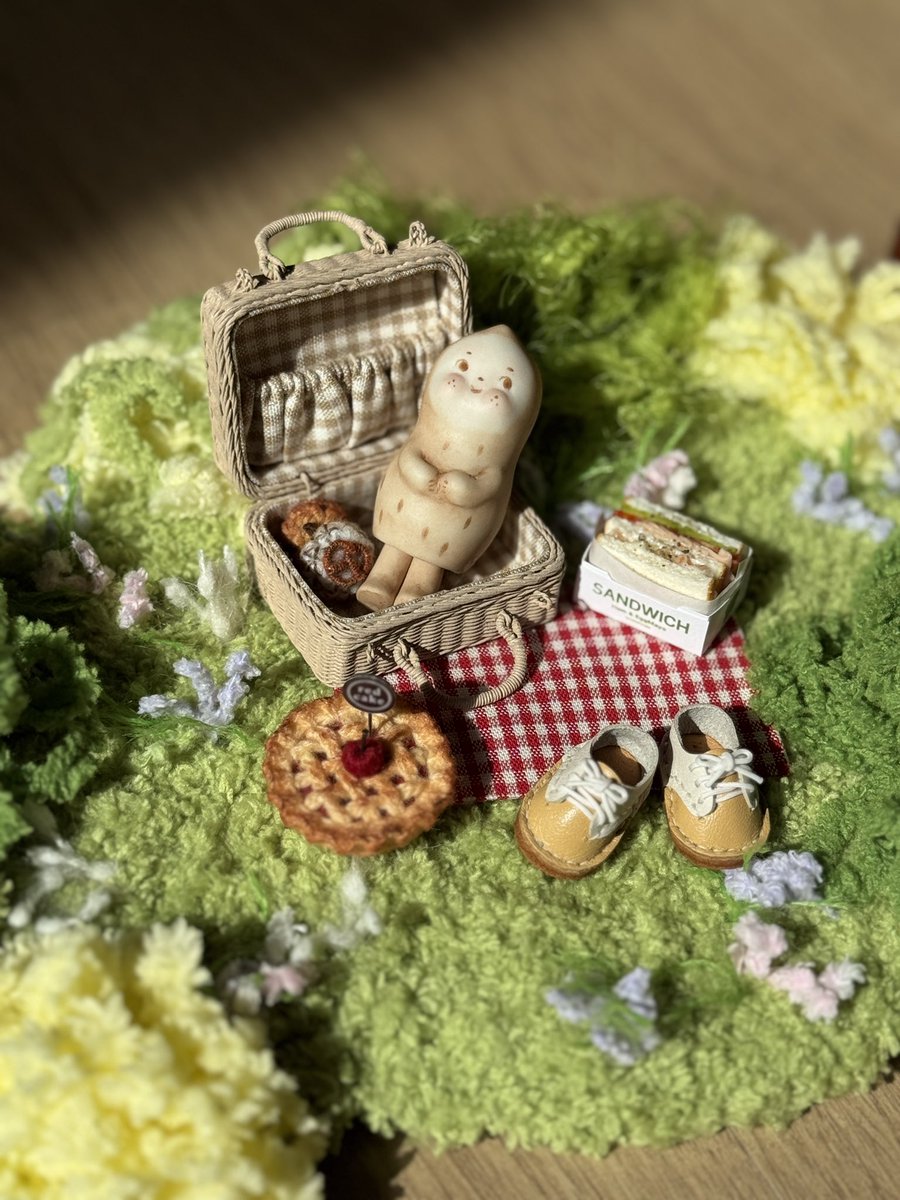 라야👻 tweet media