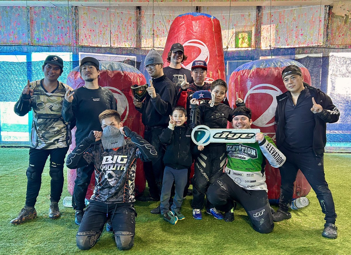 PFKGuts's tweet photo. □結果発表
🏆優勝　エイドリアン
🥈準優勝　先生
🥉第三位　パパ

入賞された方おめでとうとございます👏
参加された皆様ありがとうございました😊 https://t.co/aXiR1LSrHz