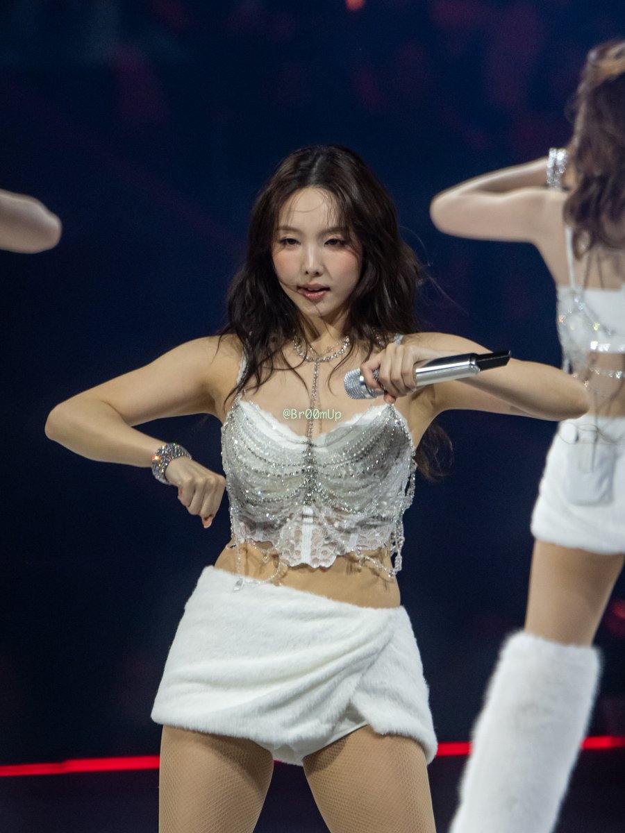 You shine even without the moonlight tweet media