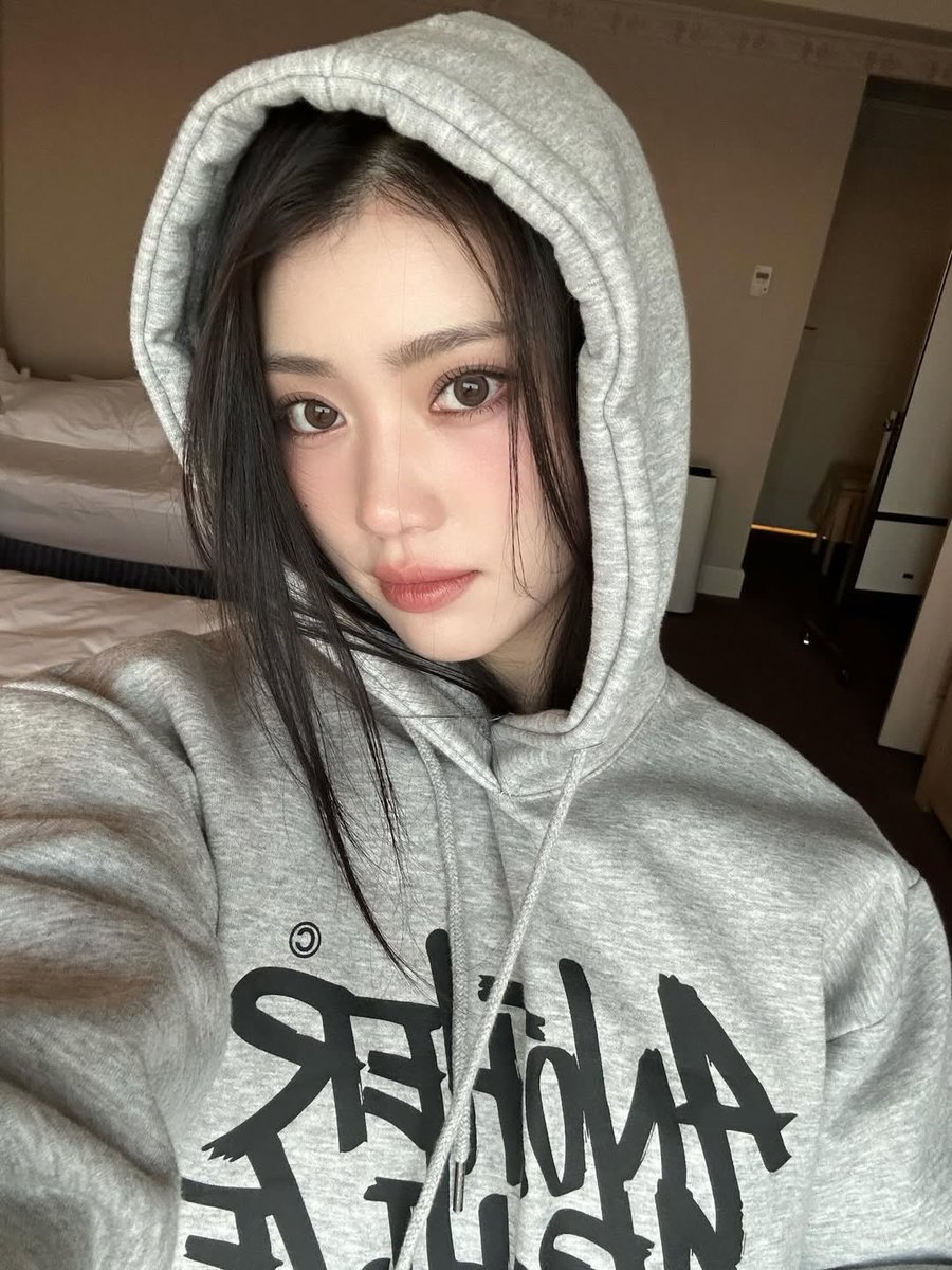 샤오팅 얼굴 tweet media