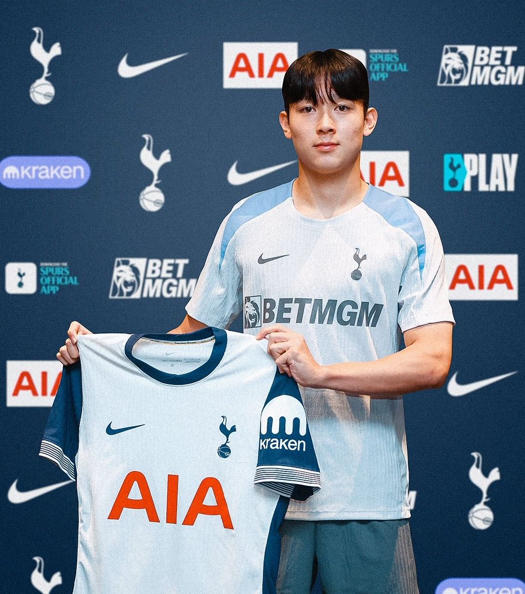 FootNation tweet media