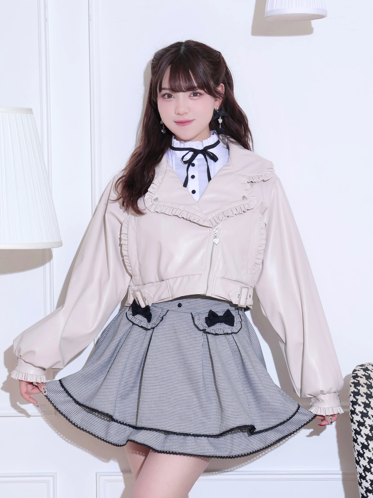 𝐍𝐞𝐰 𝐚𝐫𝐫𝐢𝐯𝐚𝐥..❤︎】 ☑︎バックリボンフリルライダース合皮